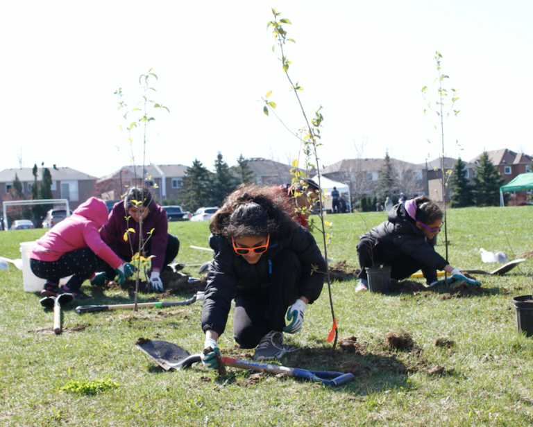 CITY EarthDay2016-photowaivers 61